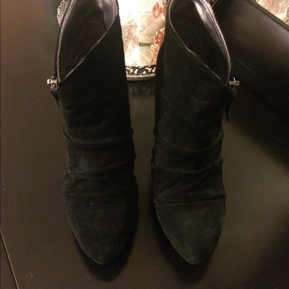 Nine West black booties - Picture 1 of 9